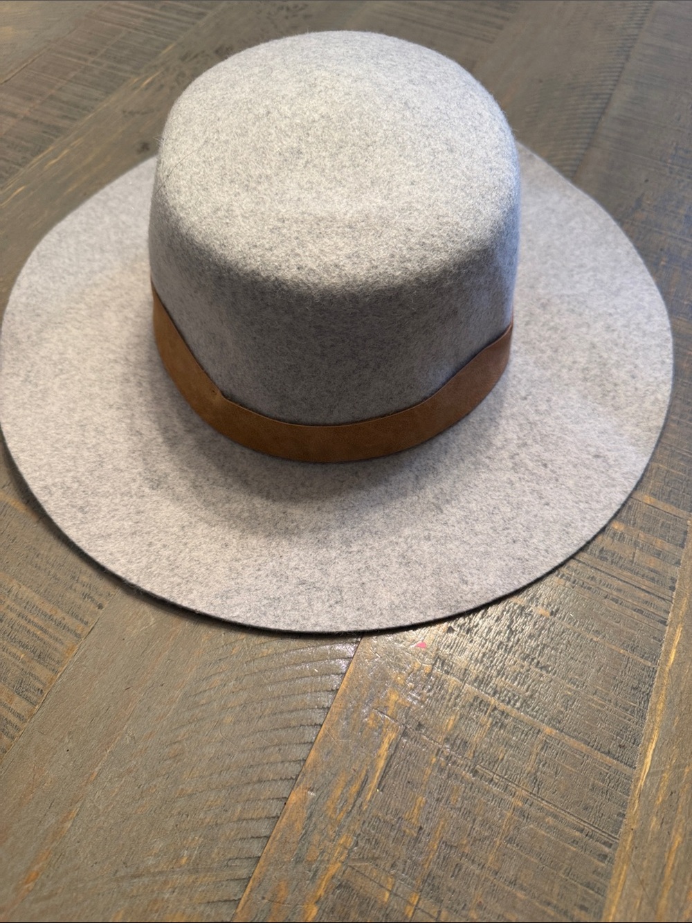 Wyeth Wool Neutral Gray Felt Wide-Brim Hat with Brown Band